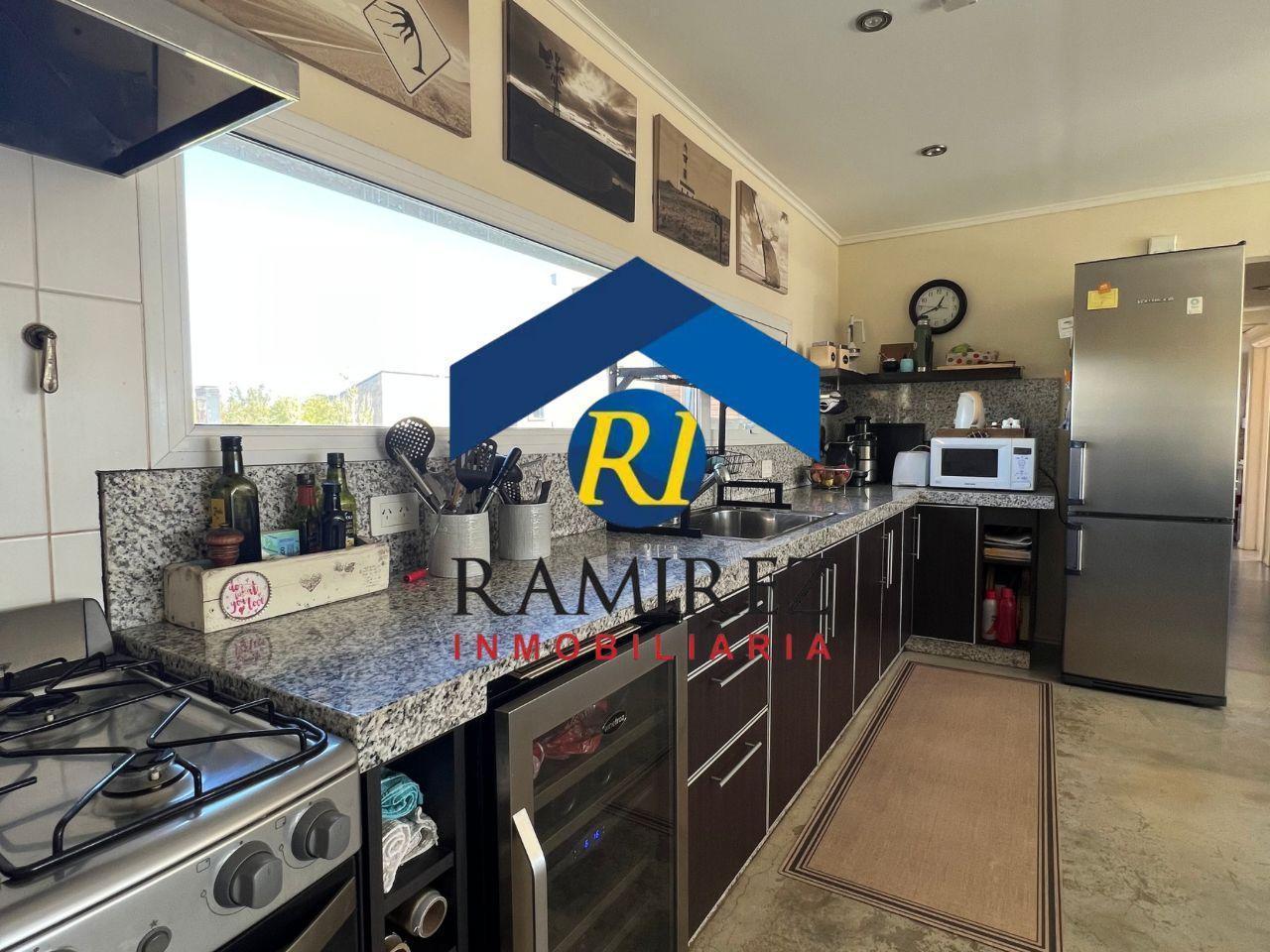 Foto de CASA EN VENTA - SANTA CRUZ - RIO GALLEGOS - BARRIO EL FARO - DOCTOR, imagen 4