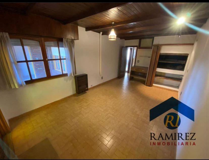 Foto de CASA EN VENTA - SANTA CRUZ - RIO GALLEGOS - AVENIDA PARADELLO Nº378, imagen 4