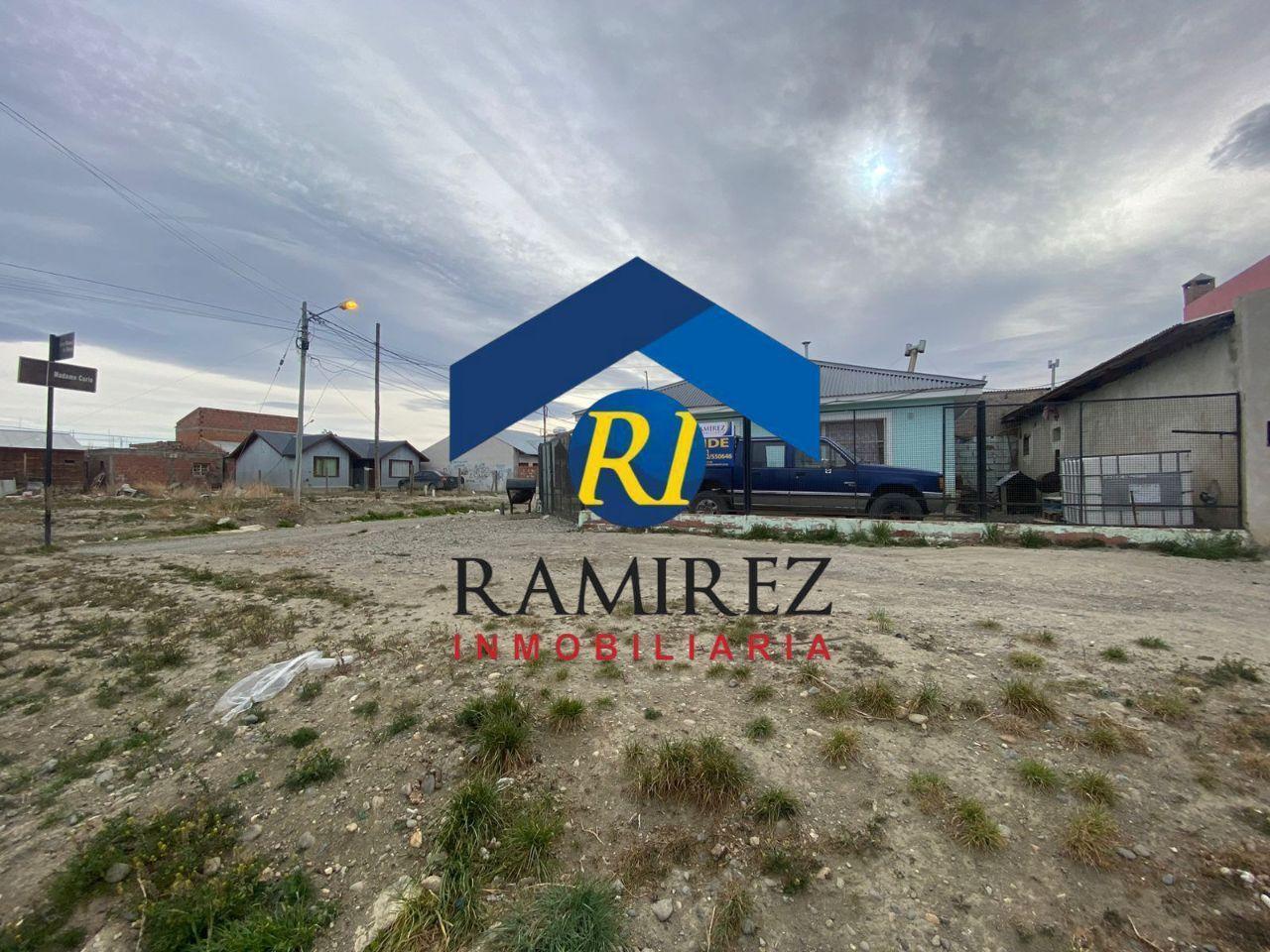 Foto de CASA EN VENTA - SANTA CRUZ - RIO GALLEGOS - BARRIO EVITA - MADAME CURIE, imagen 2