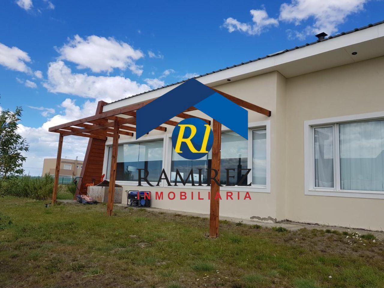 Foto de CASA EN VENTA - SANTA CRUZ - RIO GALLEGOS - BARRIO CAMINO DEL SOL, imagen 1