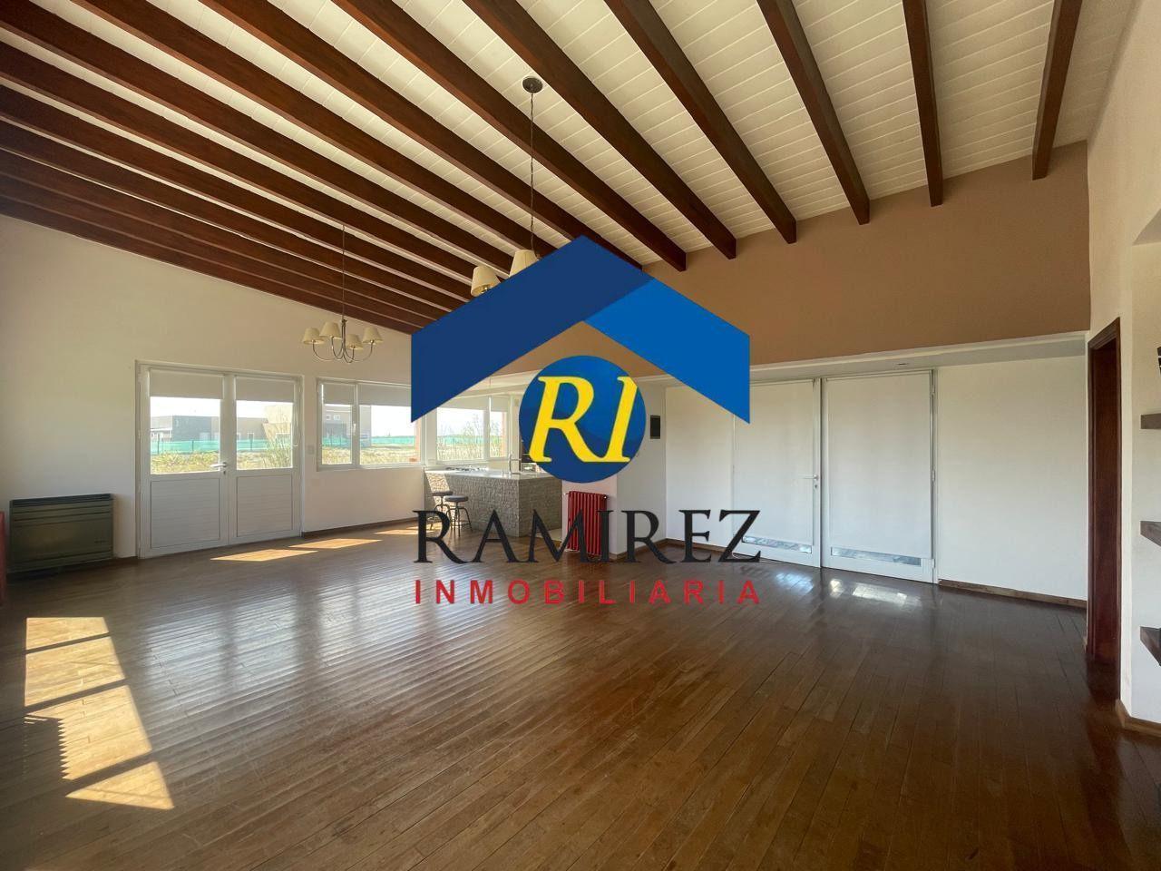 Foto de CASA EN VENTA - SANTA CRUZ - RIO GALLEGOS - BARRIO CAMINO DEL SOL, imagen 4