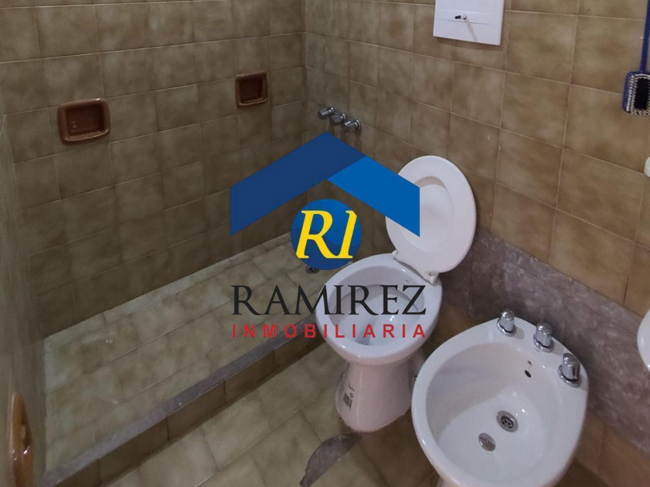 Foto de CASA EN VENTA - SANTA CRUZ - RIO GALLEGOS - BARTOLOME MITRE N.785, imagen 1