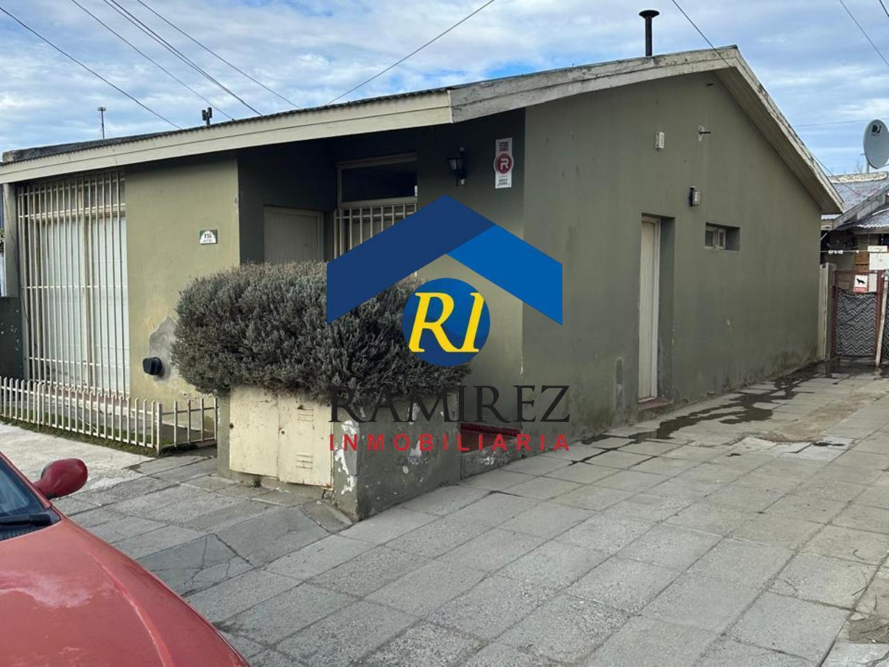 Foto de CASA EN VENTA - SANTA CRUZ - RIO GALLEGOS - BARTOLOME MITRE N.785, imagen 2