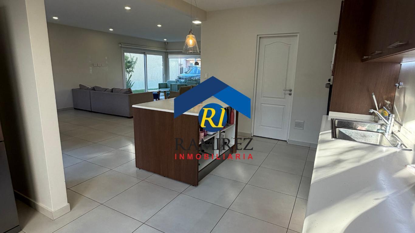 Foto de CASA EN VENTA - SANTA CRUZ - RIO GALLEGOS - BISTRISKY Nº160, imagen 2