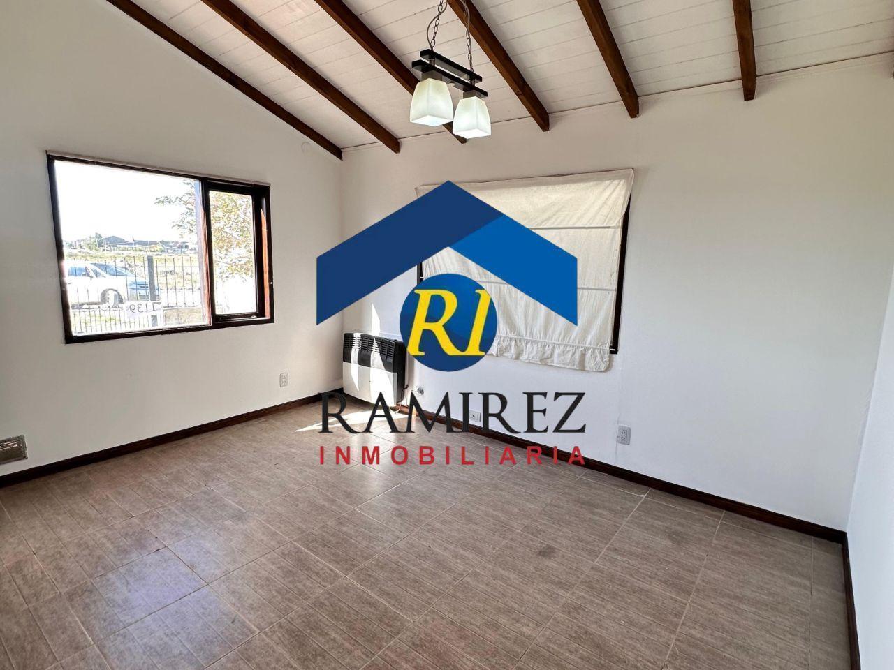 Foto de CASA EN VENTA - SANTA CRUZ - RIO GALLEGOS - FRANCISCO RAMIREZ N°1.139, imagen 2