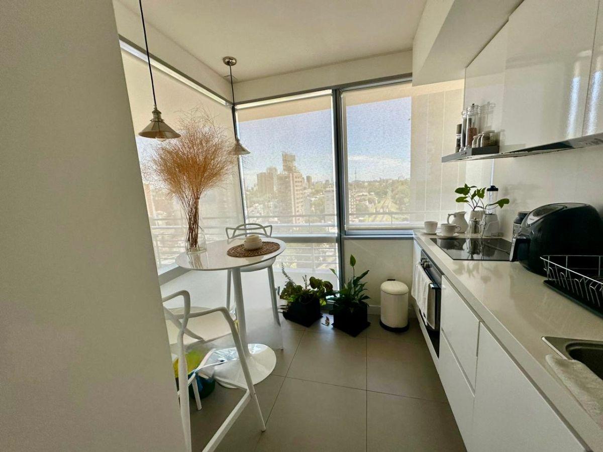 Foto de EXCELENTE TRES AMBIENTES EN LA MEJOR TORRE DE ZONA NORTE COMPLEJO AL RIO, imagen 3