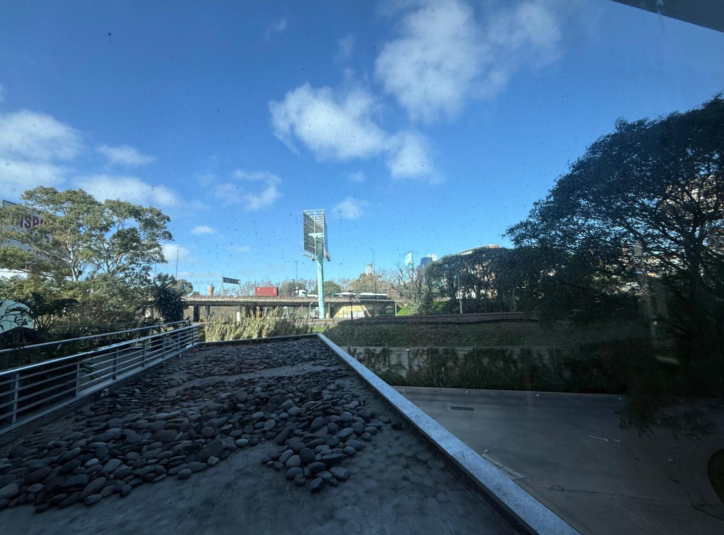 Foto de DOS AMBIENTES EN RESIDENCIAS COMPLEJO AL RIO CON COCHERA, imagen 4