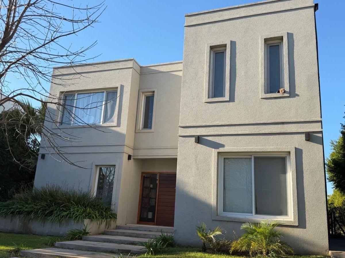 Foto de Hermosa casa en Castanos ,Nordelta sin muebles, imagen 2