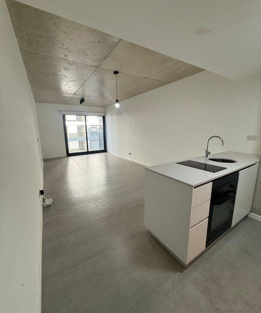 Foto de AMPLIO E INCREIBLE MONOAMBIENTE CON COCHERA EDIFICIO TODOS LOS, imagen 2