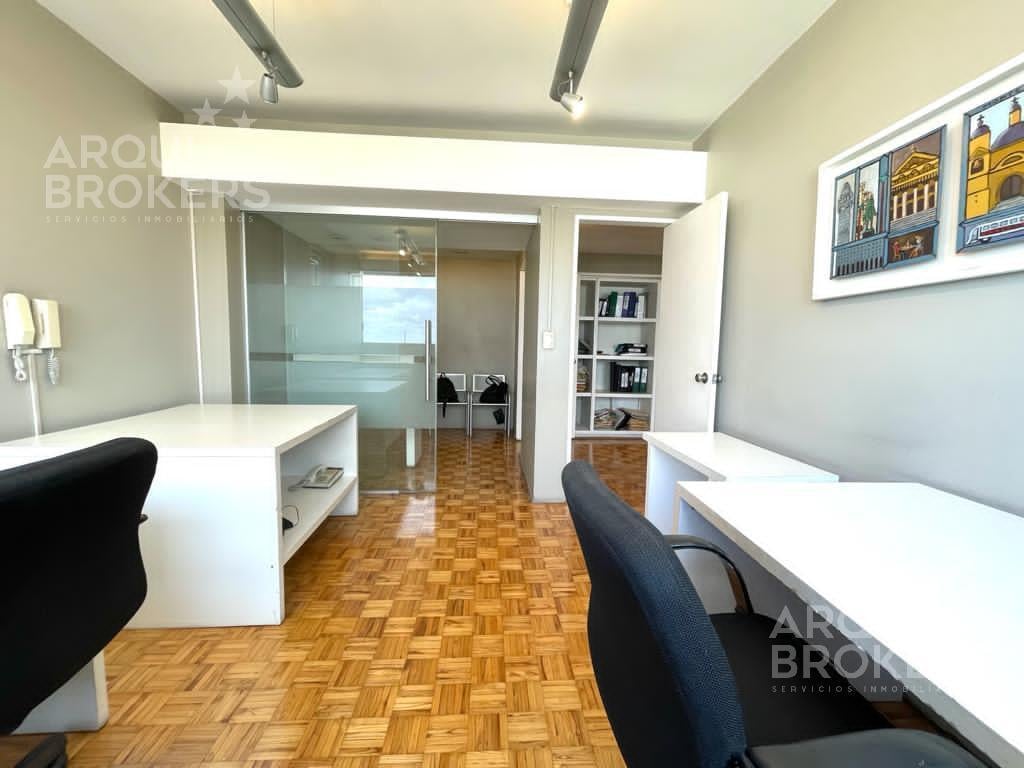 Foto de Venta oficina en Ciudad Vieja, imagen 3