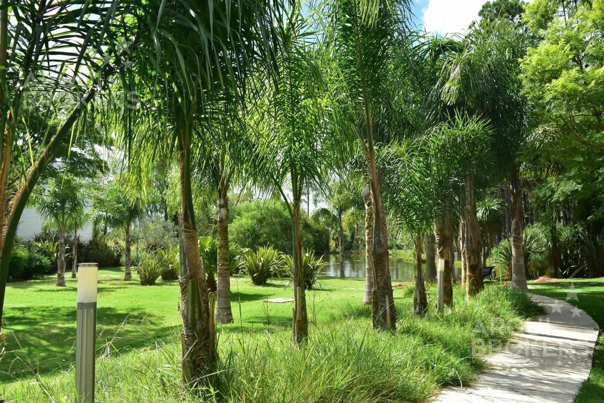 Foto de Apartamento de cuatro dormitorios en venta en Haras del Lago, imagen 3