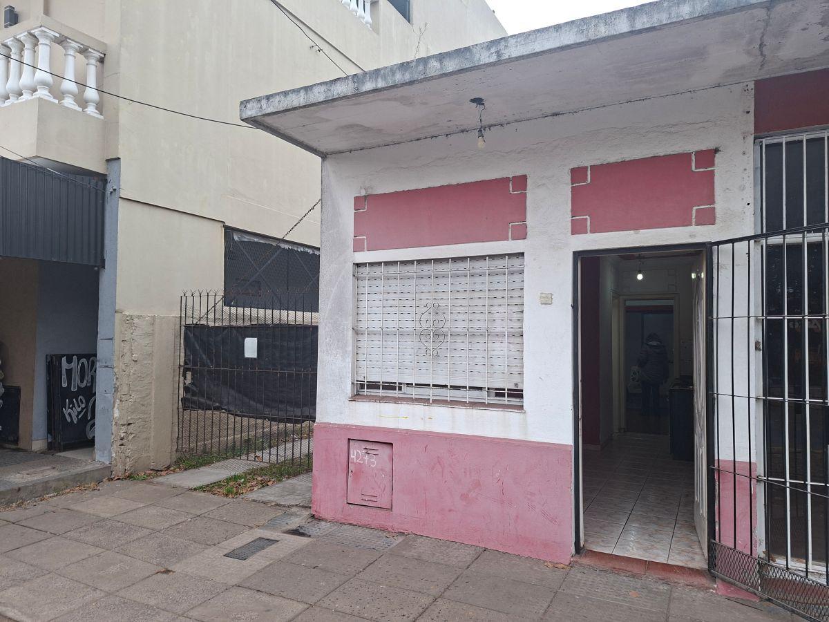 Foto de Departamento en alquiler 2 ambientes con cochera y fondo libre – Parque, imagen 3