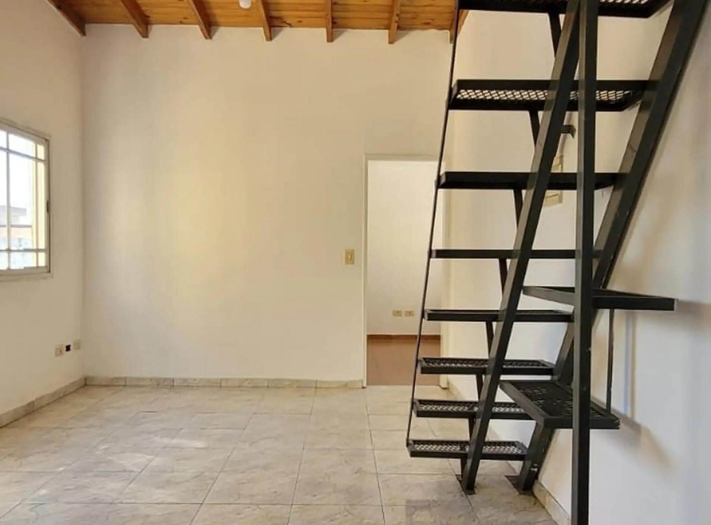 Foto de Departamento 3 ambientes con gas natural — Amplio y funcional, imagen 1