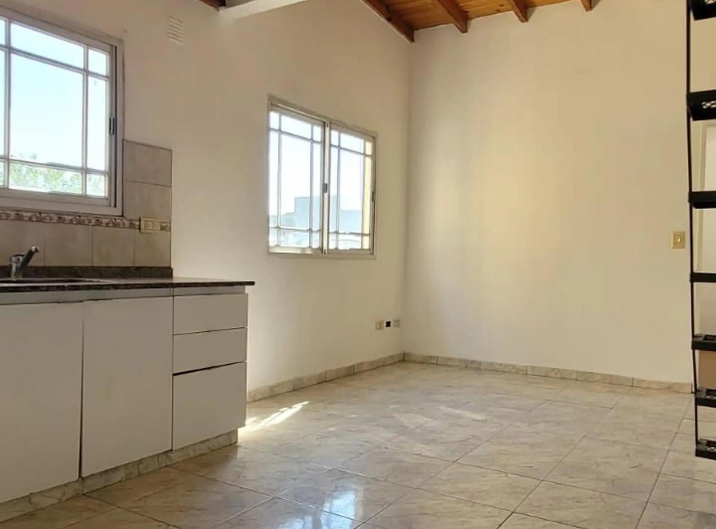 Foto de Departamento 3 ambientes con gas natural — Amplio y funcional, imagen 3