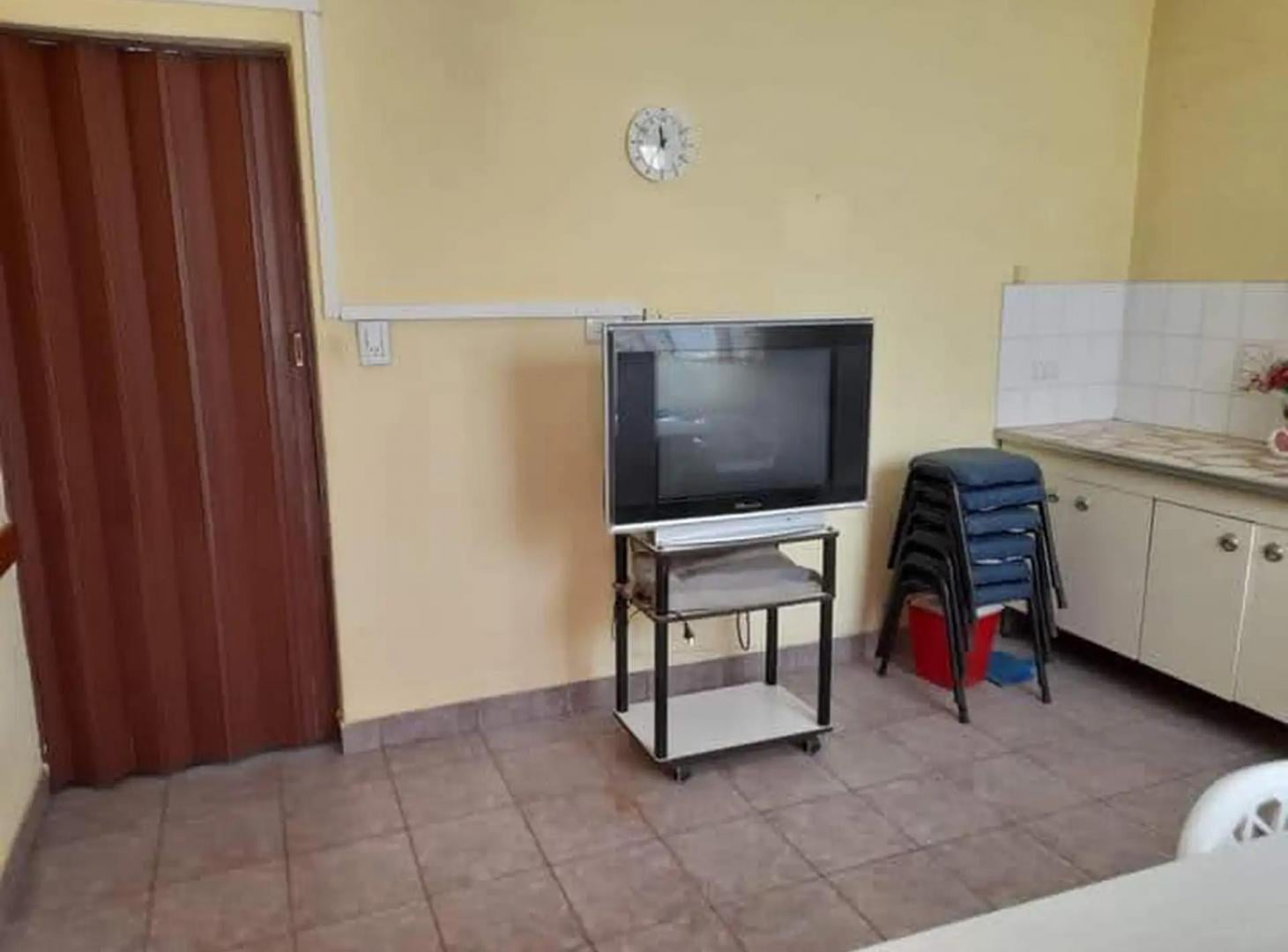 Foto de Casa + departamento independiente en Merlo — Ideal vivienda y renta, imagen 5