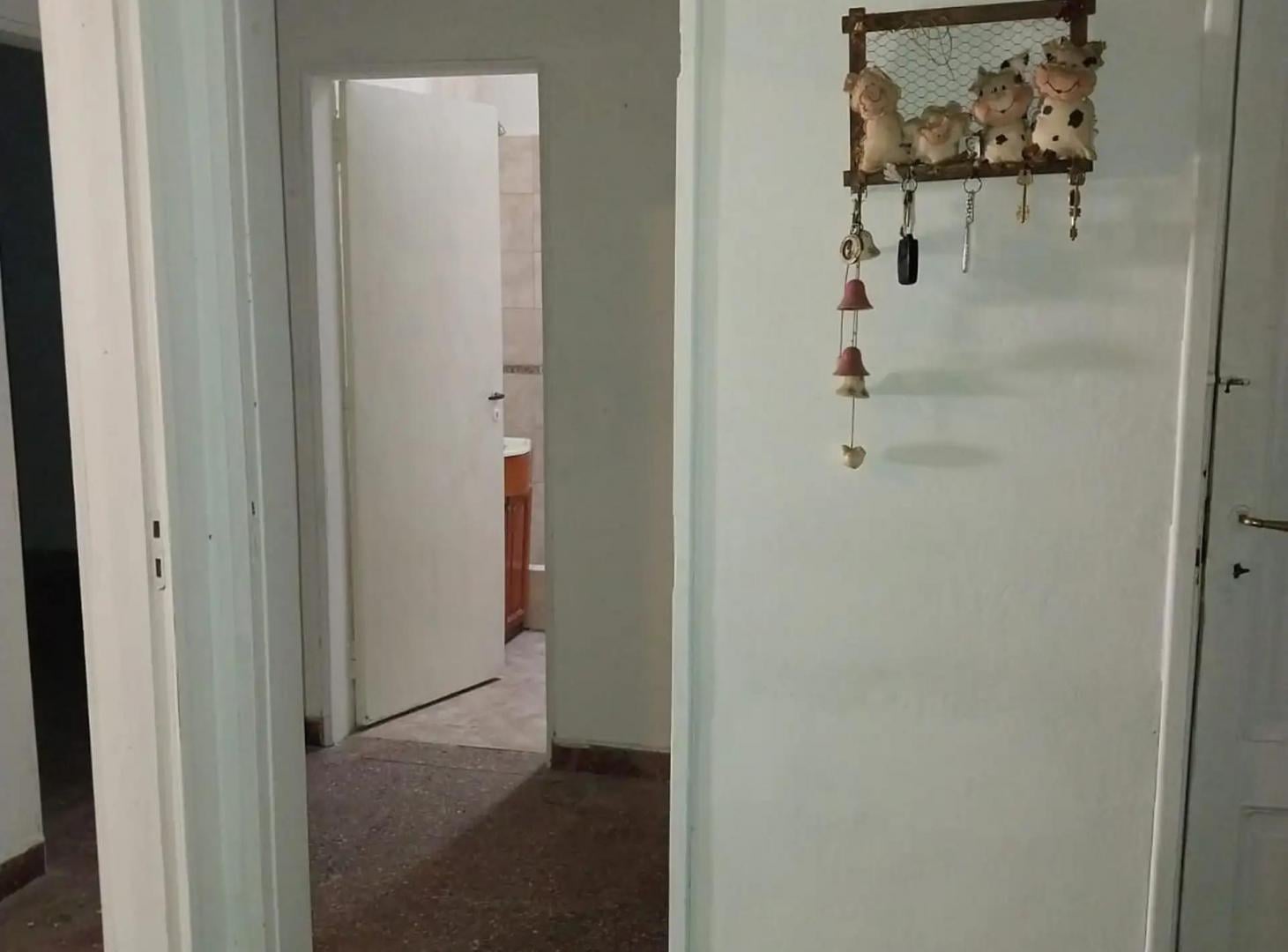 Foto de Casa con amplio lote y gran potencial en Parque San Martín, imagen 2