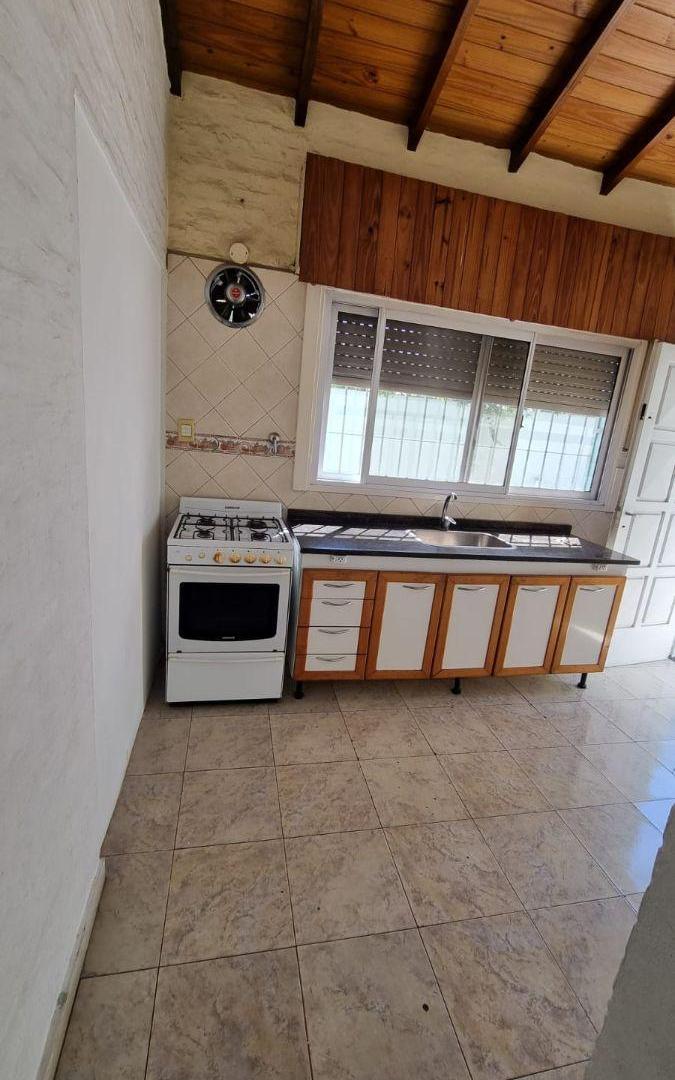 Foto de Casa en venta con 2 dormitorios, entrepiso y patio – Merlo, imagen 3