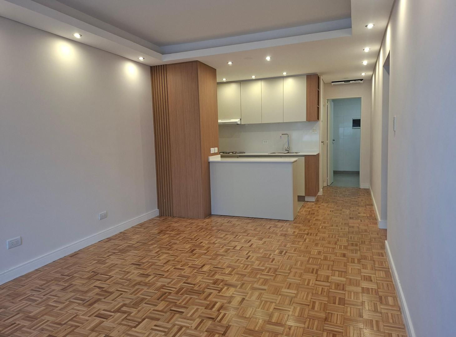 Foto de Venta Departamento 3 Ambientes con Balcón. Balvanera. Remodelado A, imagen 2