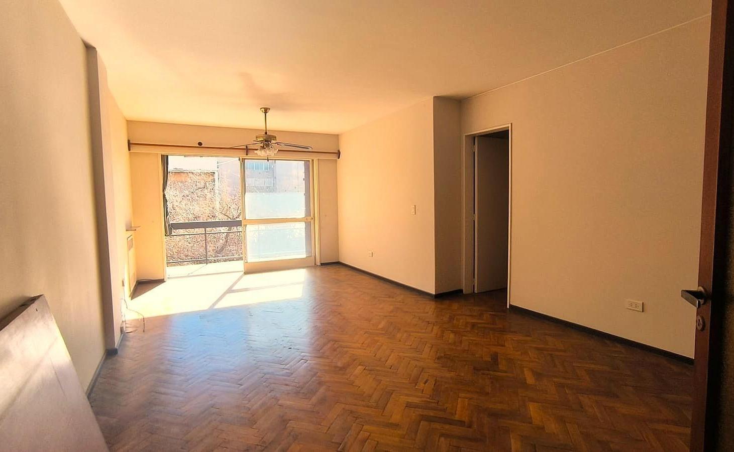 Foto de Departamento cuatro dormitorios, con balcón y vistas a Peatonal, imagen 2
