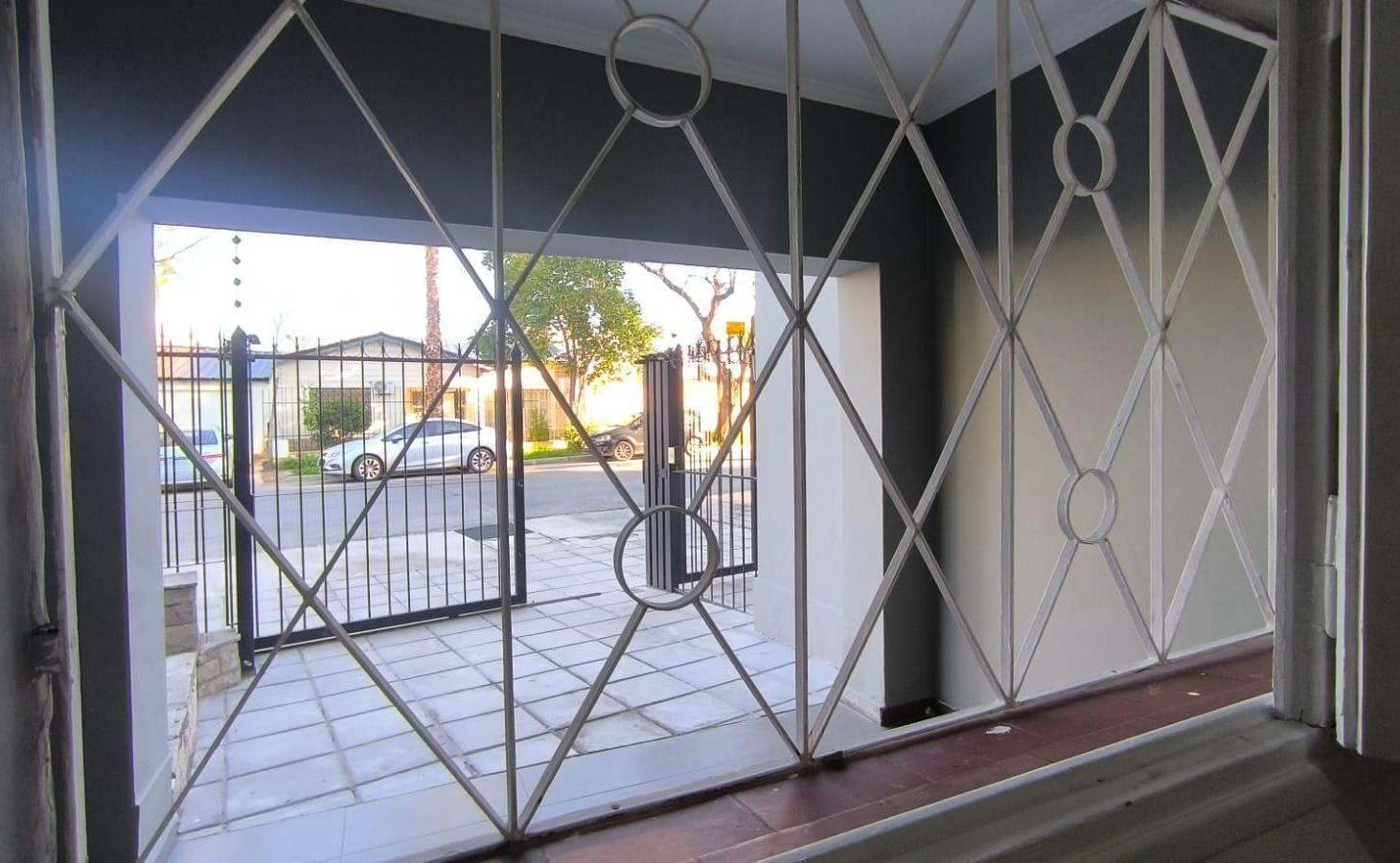 Foto de Departamento tipo casa 4 dormitorios en Sexta Sección, Mendoza., imagen 1
