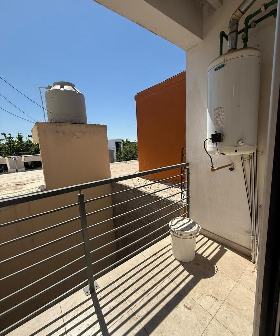 Foto de Alquiler Departamento 2 Dormitorios´y Cochera, cerca Azcuénaga y, imagen 3