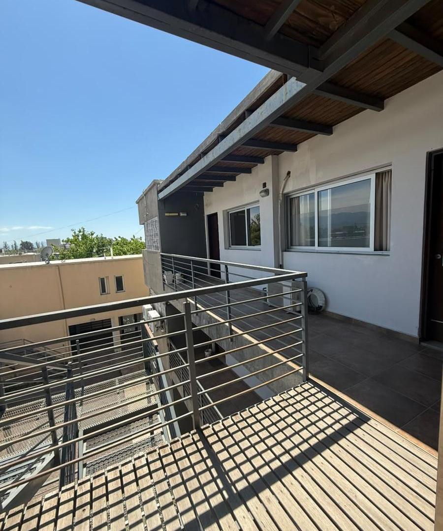 Foto de Alquiler Departamento 2 Dormitorios´y Cochera, cerca Azcuénaga y, imagen 1
