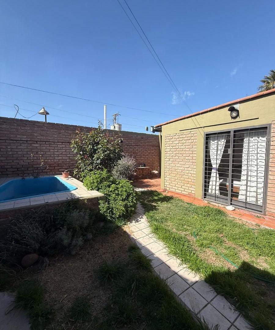 Foto de Barrio Antartida Argentina, Base Vicecomodoro Marambio al 1618, Maipú, imagen 1