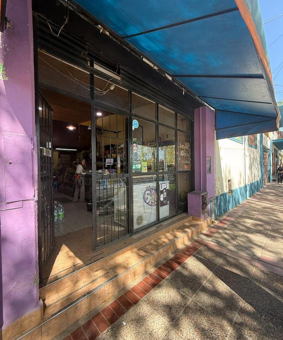 Foto de Locales comerciales en calle Sarmiento al 1040, Maipú, Mendoza., imagen 2