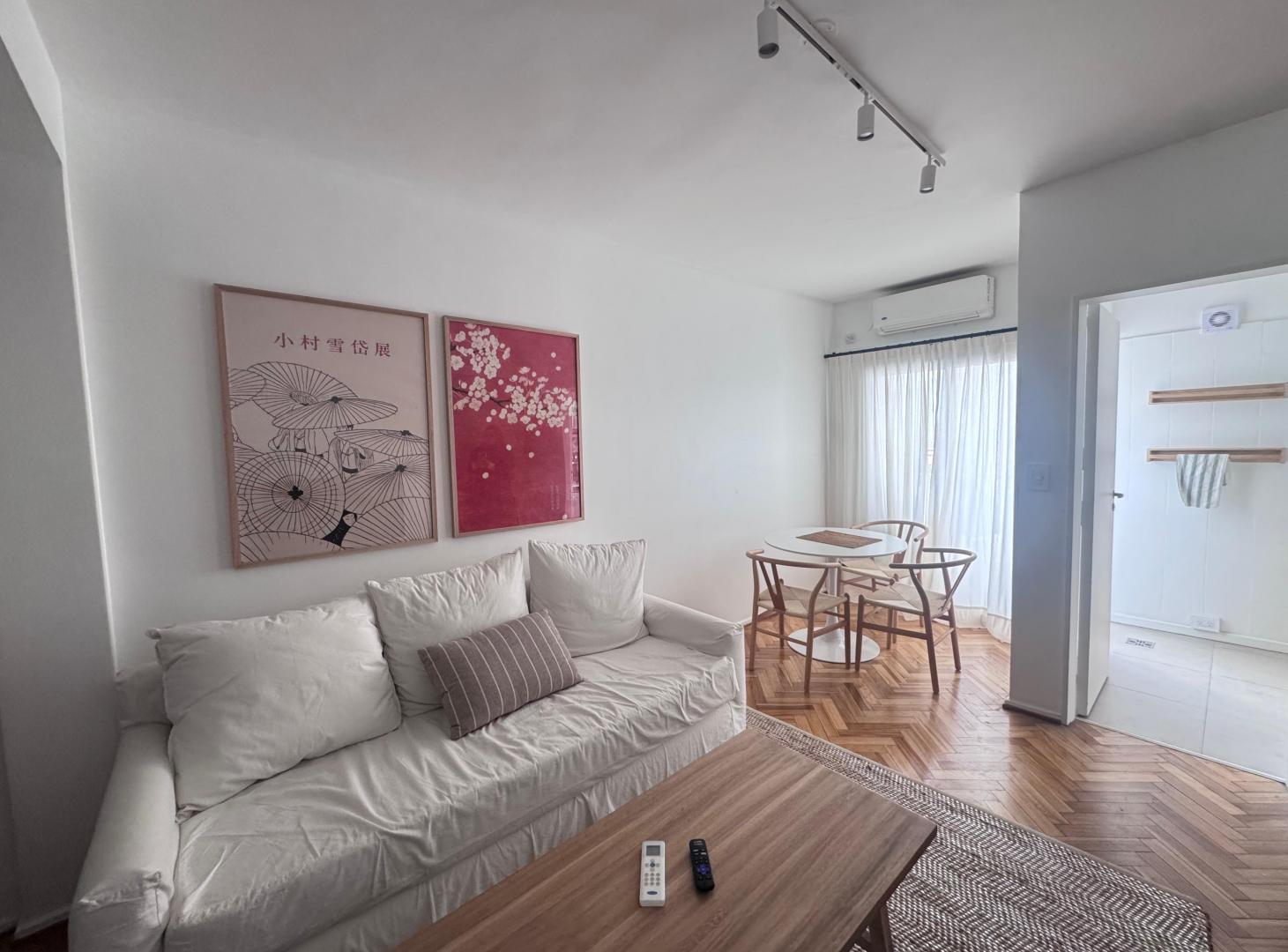 Foto de Dos ambientes reciclado, venta con renta, imagen 3