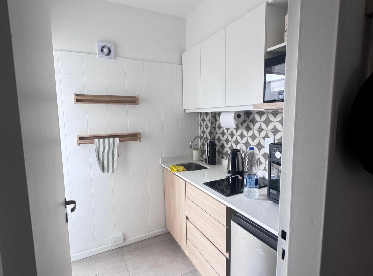 Foto de Dos ambientes reciclado, venta con renta, imagen 5