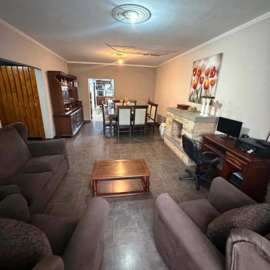 Foto de Excelente Casa de 3 Dormitorios con Pileta - Yerba Buena - Tucumán., imagen 5