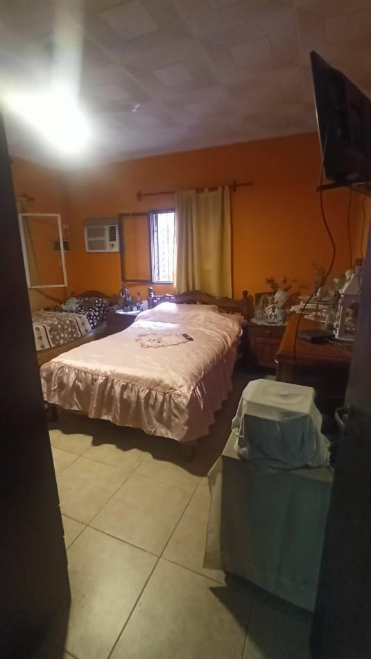 Foto de AMPLIA Y LUMINOSA CASA EN VILLA LUJAN, imagen 2