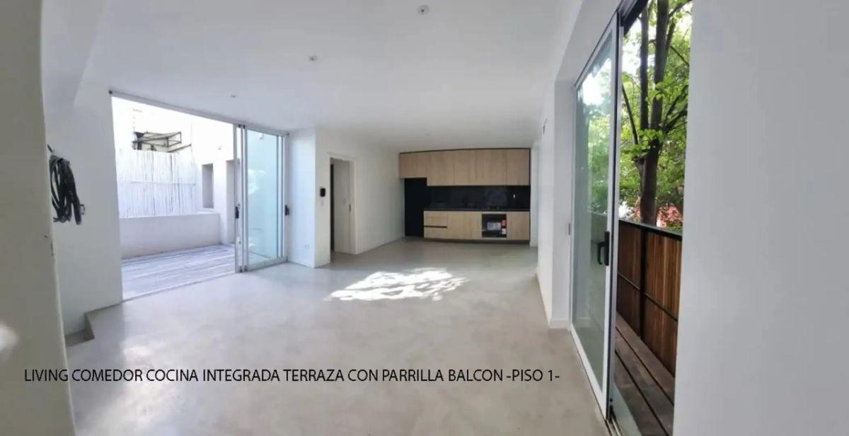 Foto de PH 5 AMB C/ TERRAZA Y PARRILLA DESARROLLADA EN 3 PLANTAS TOTALMENTE, imagen 1