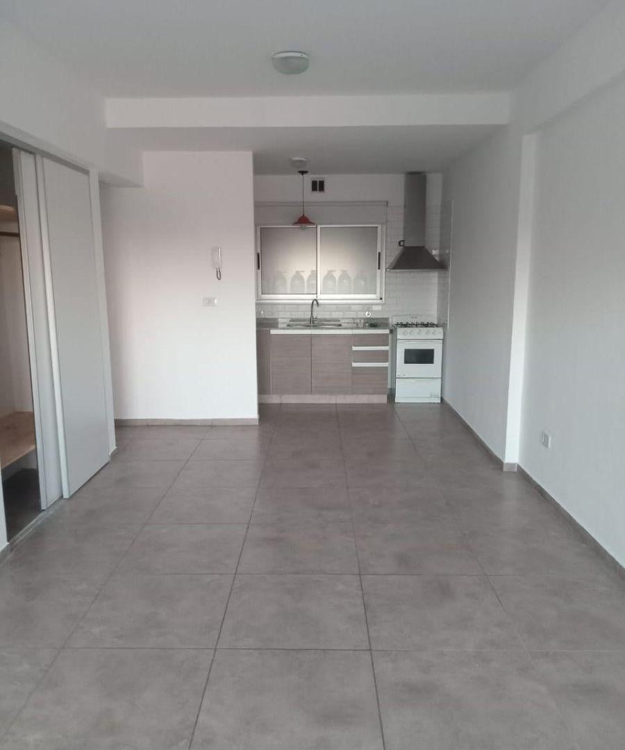 Foto de Alquiler Monoambiente - Berazategui, imagen 5