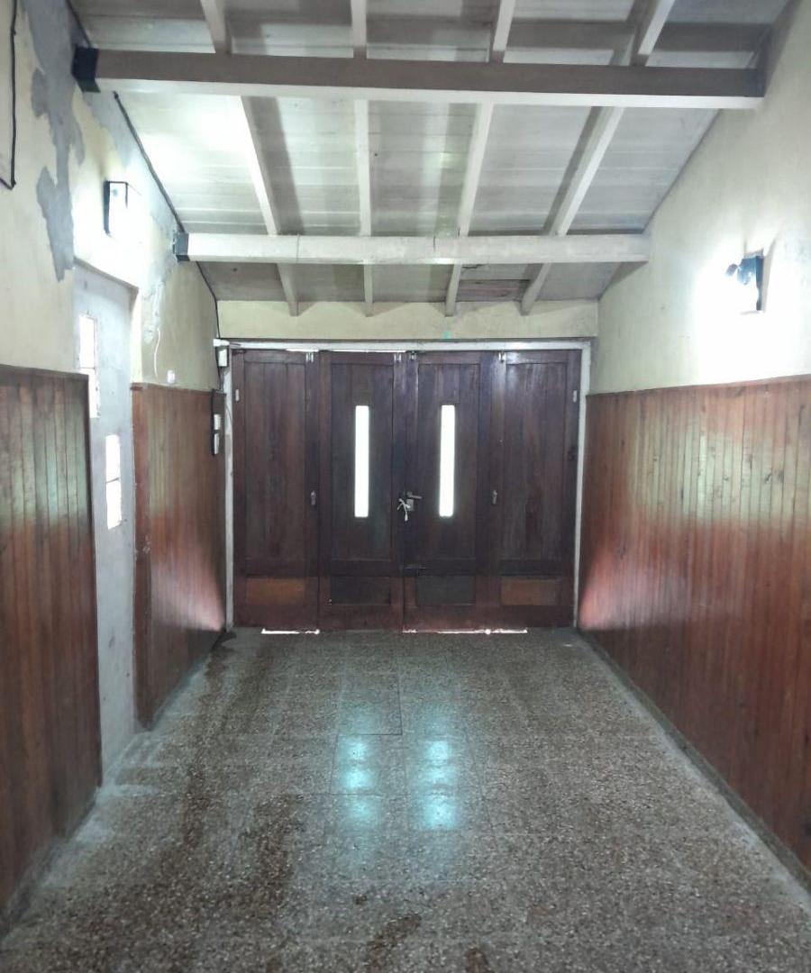 Foto de Casa de 330 m² - Venta Berazategui, imagen 4