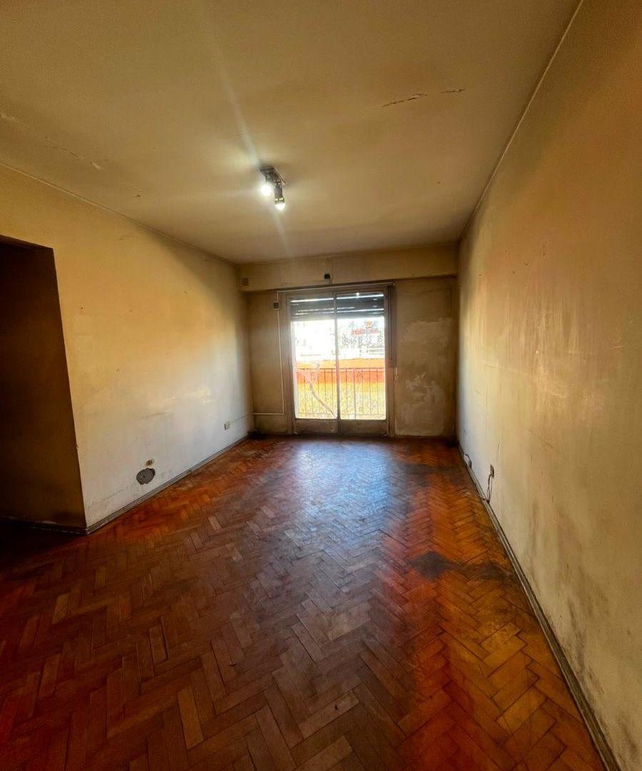 Foto de OPORTUNIDAD | 4 AMBIENTES EN ALMAGRO | 75 M² | A REFACCIONAR, imagen 4
