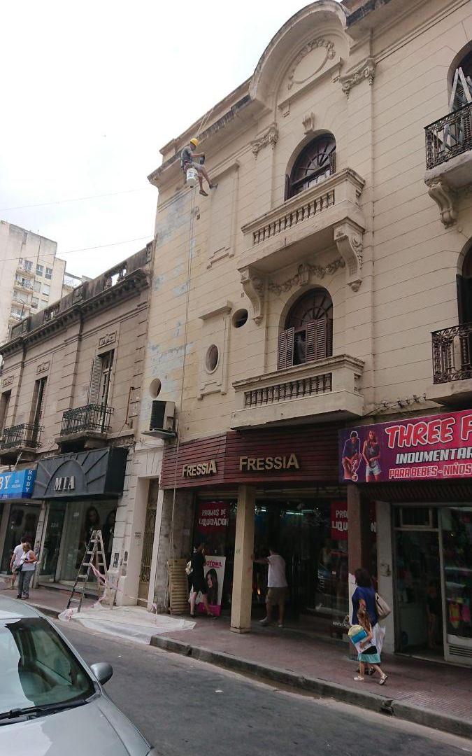 Foto de EN VENTA LOCAL COMERCIAL – CALLE CORRIENTES 218 ZONA MAYORISTA, imagen 5