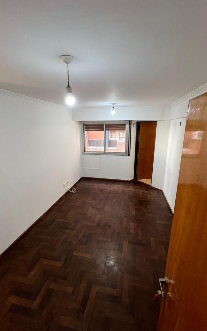 Foto de EN VENTA DEPTO DE 1 DORMITORIO CORRIENTES 357 EDIFICIO LANIN, imagen 4