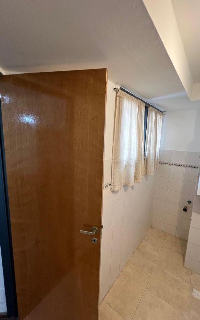 Foto de EN VENTA DEPTO DE 1 DORMITORIO CORRIENTES 357 EDIFICIO LANIN, imagen 5