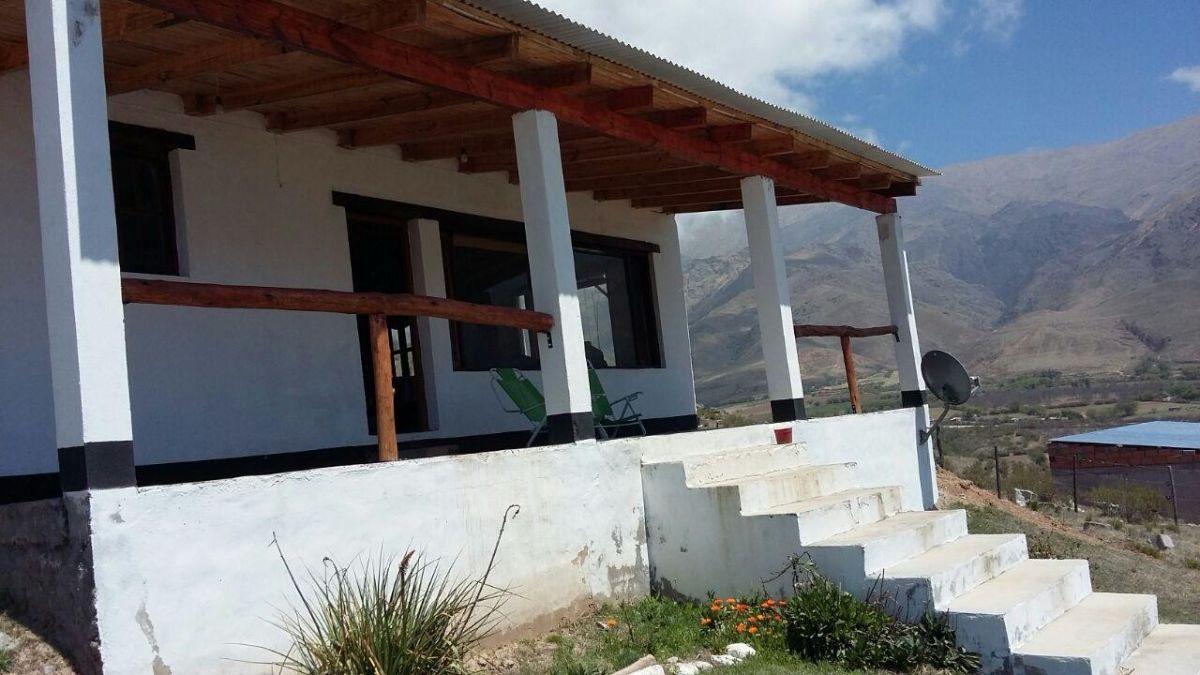 Foto de Casa de 100 m² con 2 dormitorios en venta en Tafí del Valle, imagen 2