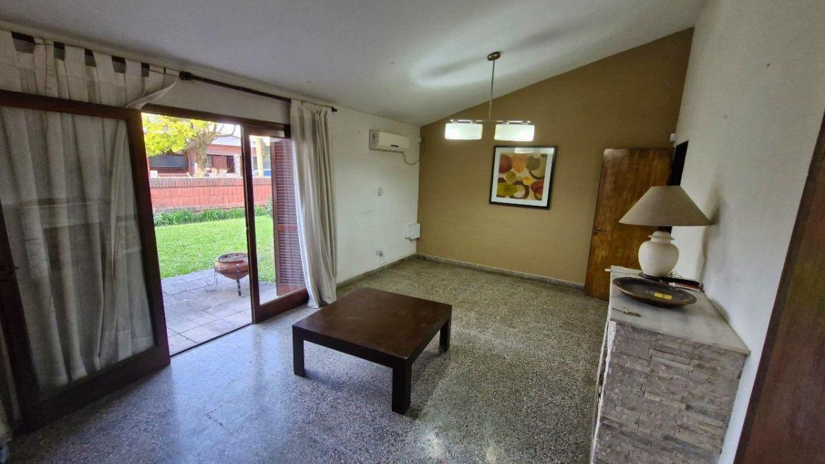 Foto de CASA EN VENTA YERBA BUENA -APTA COMERCIAL - ZONA DE ALTO DESARROLLO, imagen 3