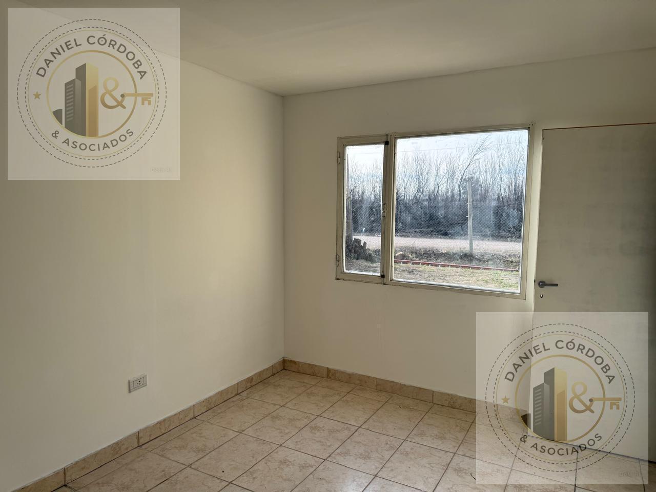 Foto de Alquilo Casa 2 dormitorios con amplio patio en Cipolletti, imagen 2