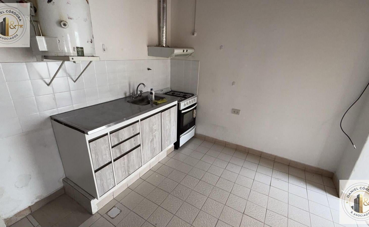 Foto de Alquilo PH 1 dormitorio con cochera zona Cangomás - Cipolletti, imagen 4