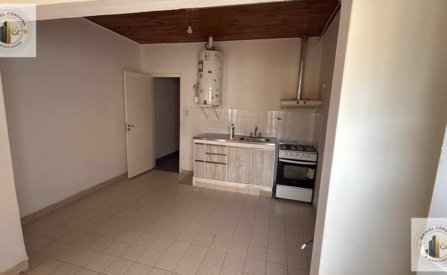 Foto de Alquilo PH 1 dormitorio con cochera zona Cangomás - Cipolletti, imagen 3