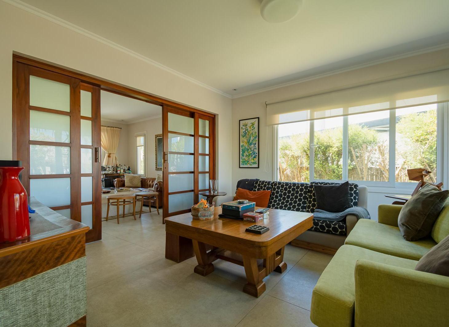 Foto de Venta Casa Apto crédito 4 dormitorios en suite más dependencia en, imagen 3