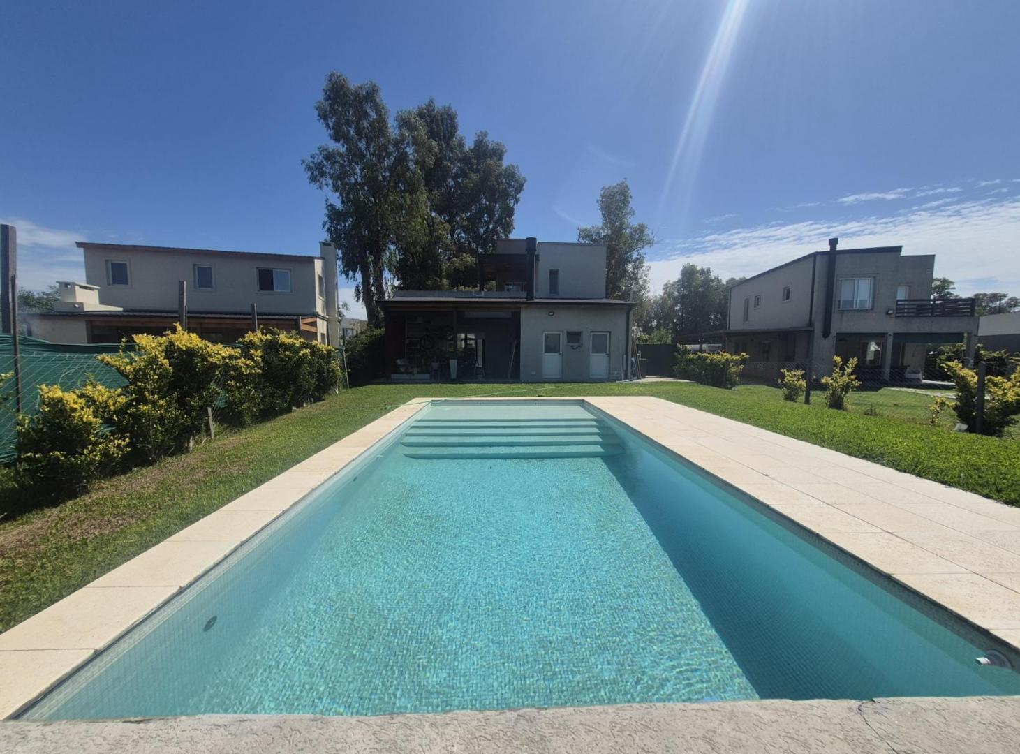 Foto de Casa en Venta con Pileta en Santa Elena, imagen 1