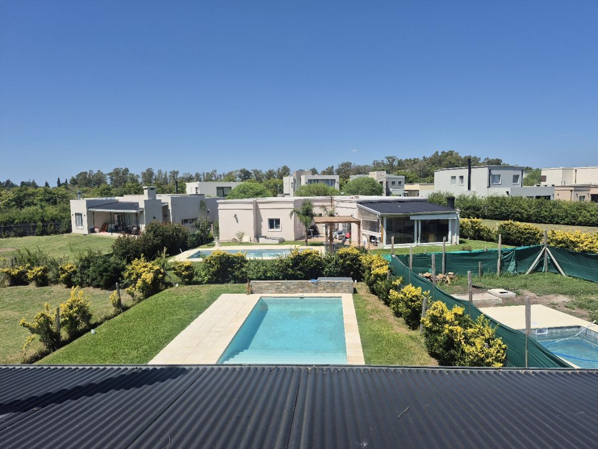 Foto de Casa en Venta con Pileta en Santa Elena, imagen 5