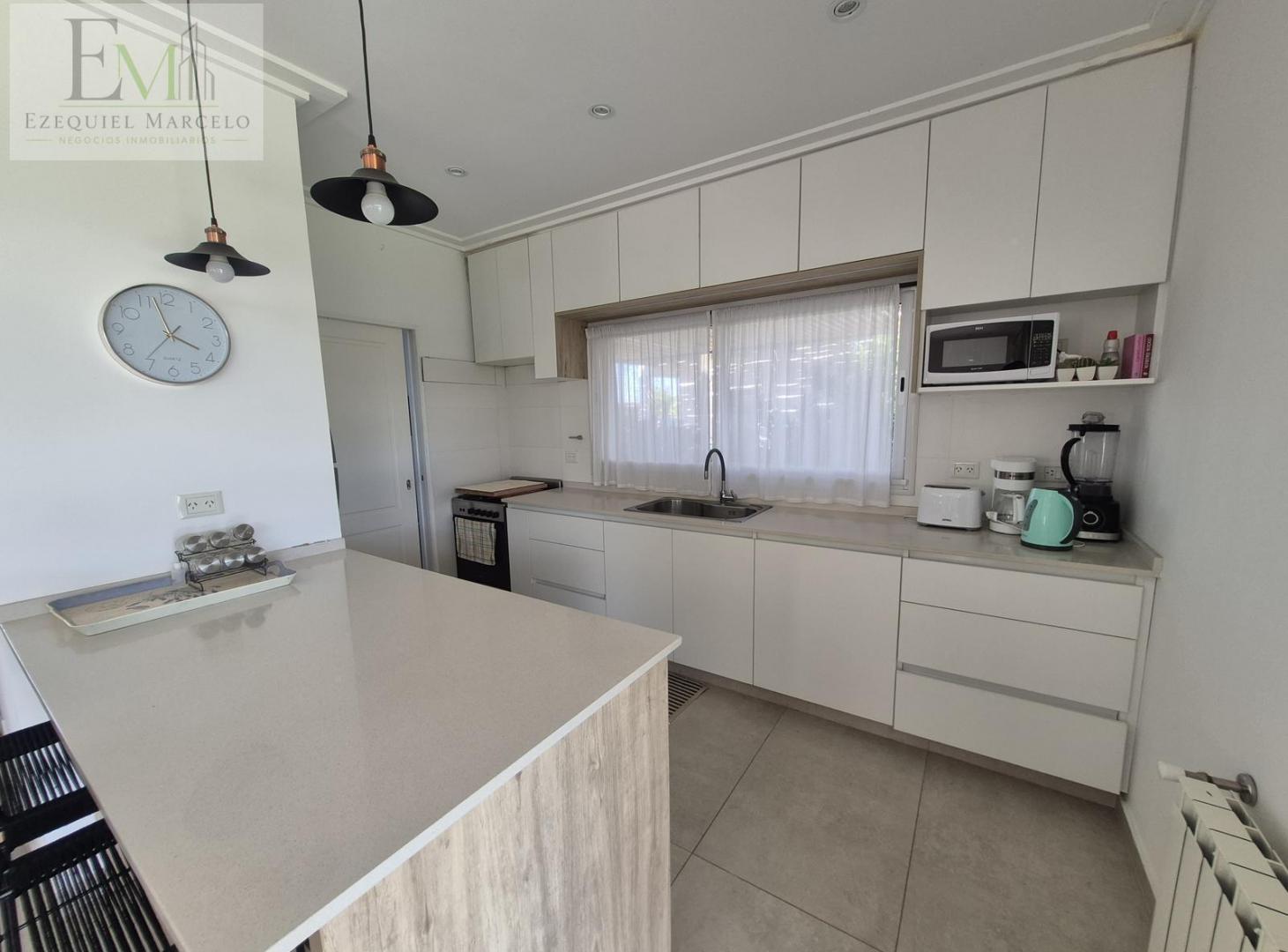Foto de ALQUILER TEMPORAL | EXCELENTE CASA | QUINCHO | PILETA Y PARRILLA, imagen 3