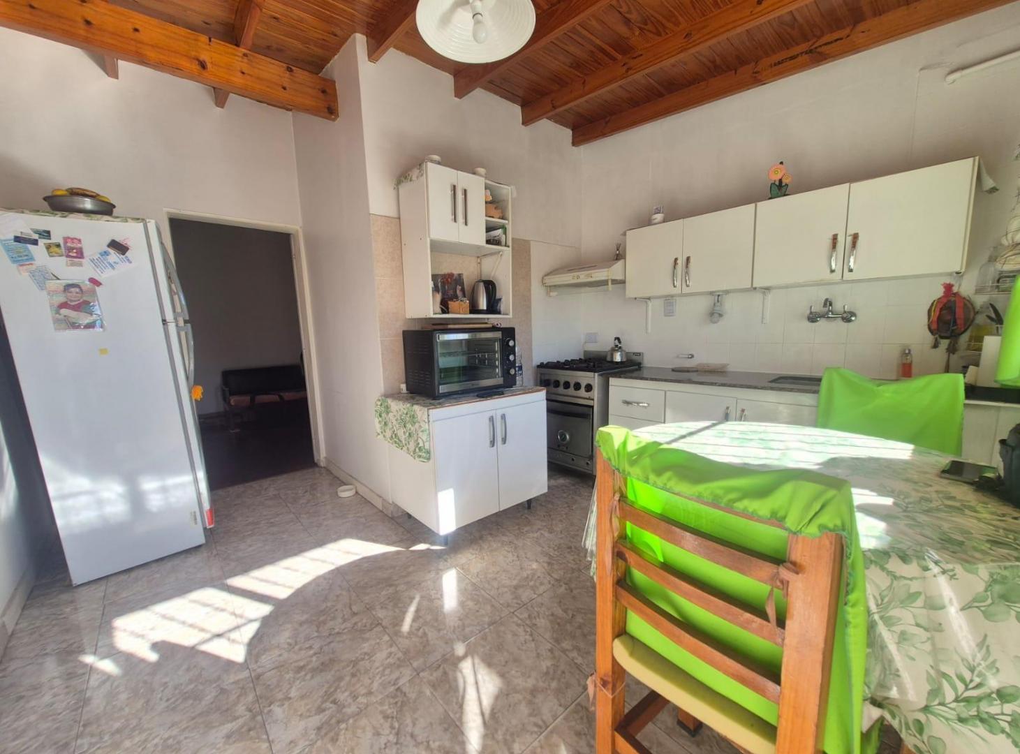 Foto de Venta Casa 4 amb con cochera en Barrio Alberdi, José C Paz, imagen 3
