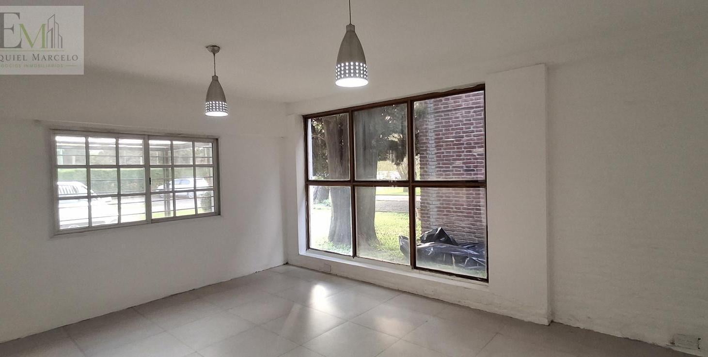 Foto de Casa 5 Ambientes en Venta en Country Maschwitz Club, imagen 3